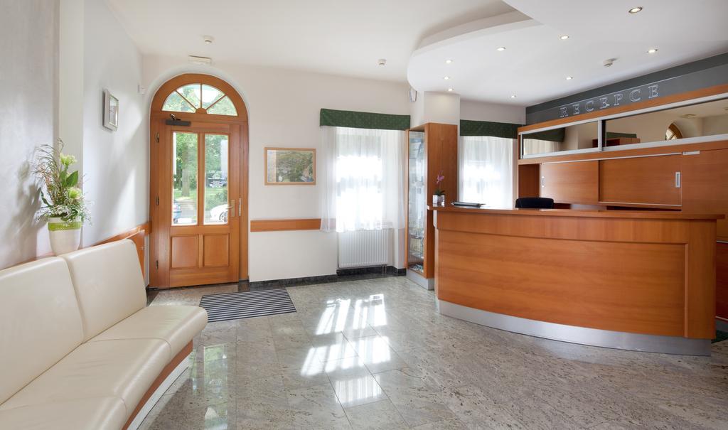 Hotel Reza 4*
